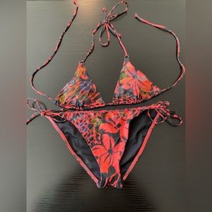 Victoria’s Secret String Bikini